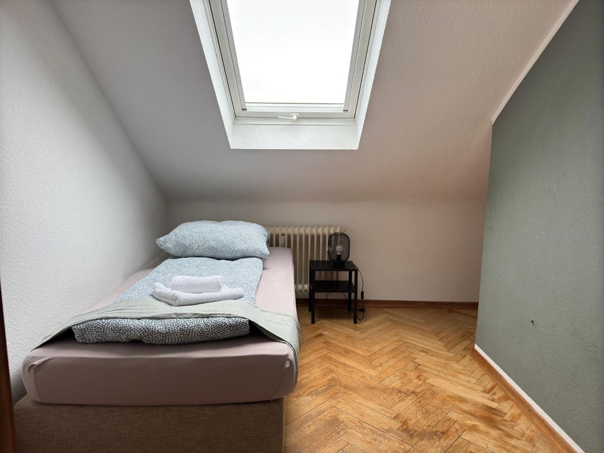 Comfortable Shared Apartment With Private Room In Wesseling Exterior photo